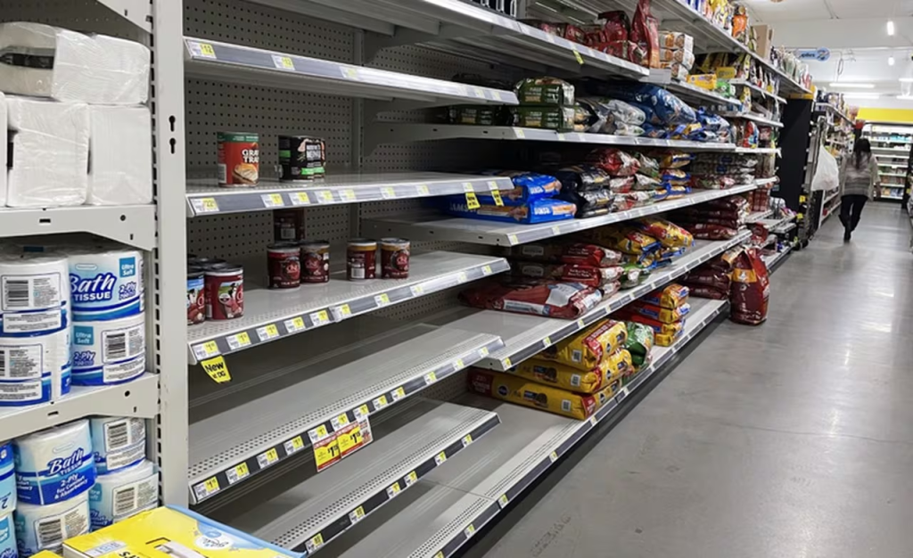Food Deserts and Vegan Accessibility: Addressing Inequality in Healthy Eating Options 1 Food Deserts and Vegan Accessibility: Addressing Inequality in Healthy Eating Options June 2025