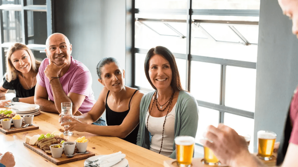 Como prosperar como o único vegano em reuniões de família: dicas para refeições deliciosas e conexões positivas 2 Como prosperar como o único vegano em reuniões de família: dicas para refeições deliciosas e conexões positivas em junho de 2025