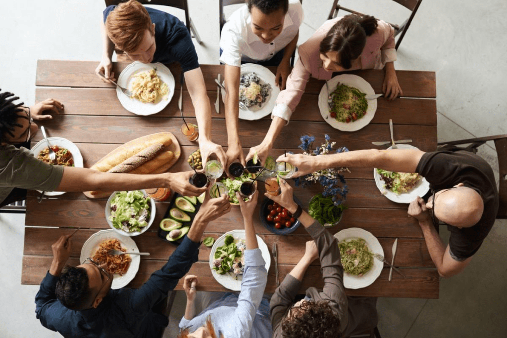 Nguvu za familia za Vegan na zisizo za Vegan: Jinsi ya kuishi kwa amani 2 Nguvu za familia za Vegan na zisizo za Vegan: Jinsi ya kuishi kwa amani Juni 2025